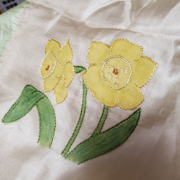 Beautiful satin quilt. Vintage from the 50s. Stored for years, unfinished. - Picture 11 of 17